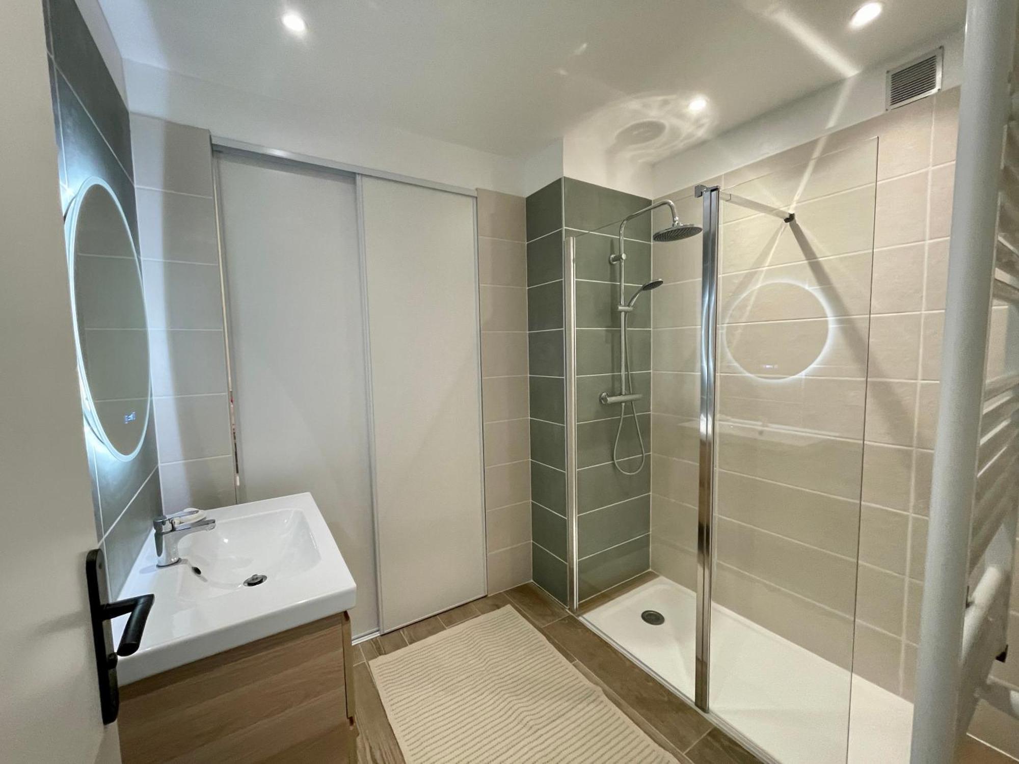 Bright Appartment With View Cagnes-sur-Mer Buitenkant foto